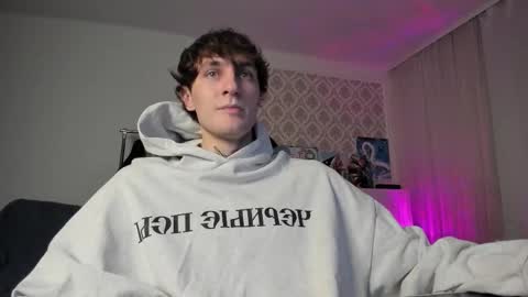 acie online show from September 8, 5:23 pm