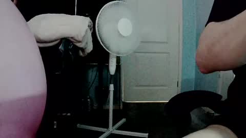 latexchris77 online show from July 28, 6:53 pm