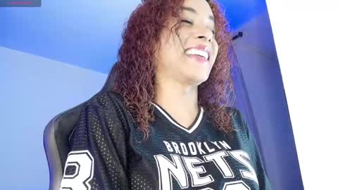 instagramlatin goddessx   im nikoll online show from April 25, 5:20 am