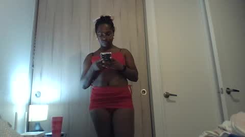 latina033 online show from March 10, 12:37 am