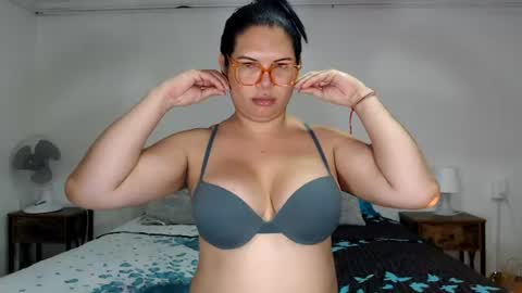 FLOR SALVAJE online show from June 21, 4:08 am