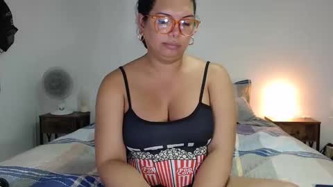 Snapshot of latinaflower_ts chatting on October 22, 1:20 am FLOR SALVAJE online show from October 22, 1:20 am