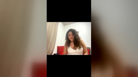 latinamystique online show from March 16, 5:44 am