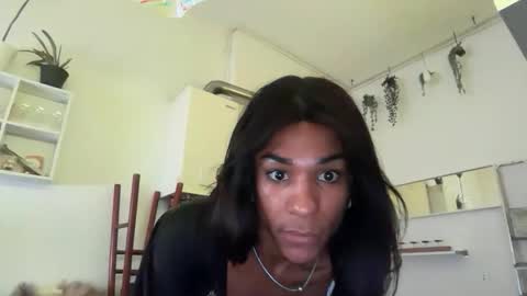 latinasexyy96 online show from May 29, 11:19 am