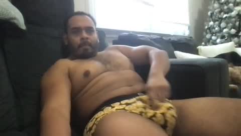 latindaddi online show from January 13, 7:20 pm