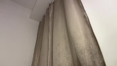 Hi -  online show from February 25, 10:04 am