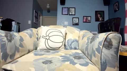 latinlover199518 online show from February 2, 11:28 am