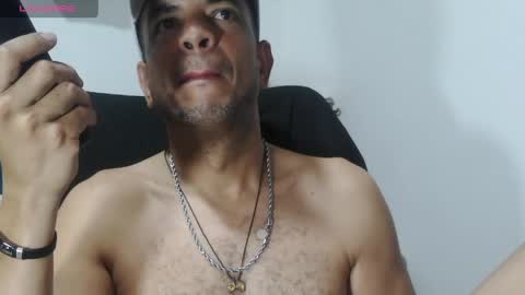 latinmartin254 online show from May 13, 2:43 am