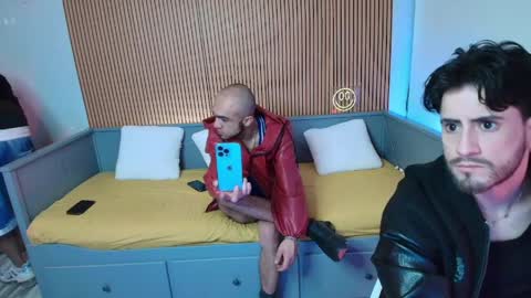 LATINOS GAY online show from April 2, 3:58 am