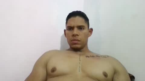 latinoxxl22cm online show from February 27, 3:51 am
