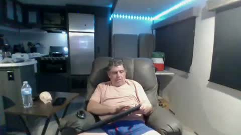 latniter online show from February 16, 1:36 am