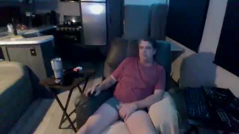 latniter online show from January 31, 6:46 am