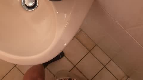 latti40 online show from January 7, 7:02 am