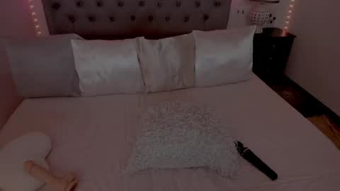Laura online show from May 9, 7:14 am