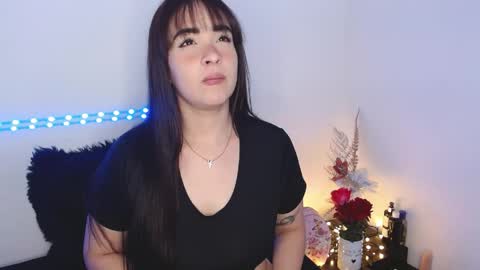 lau_24 online show from May 13, 2:16 pm