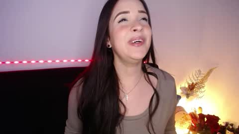 lau_24 online show from February 17, 2:21 am