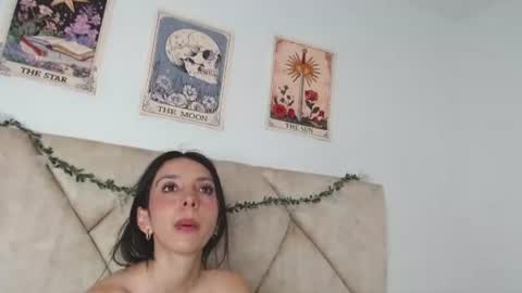 Laura online show from June 25, 4:31 am