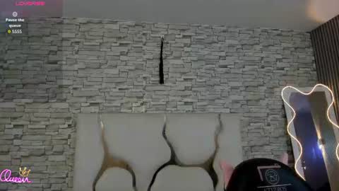 laulin_tay online show from July 24, 3:47 am