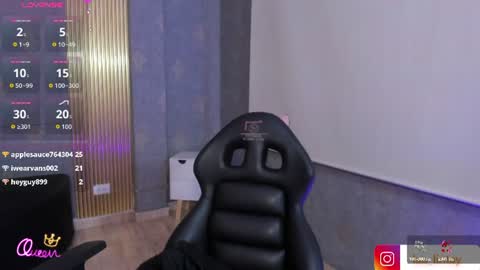 laulin_tay online show from July 4, 3:43 am