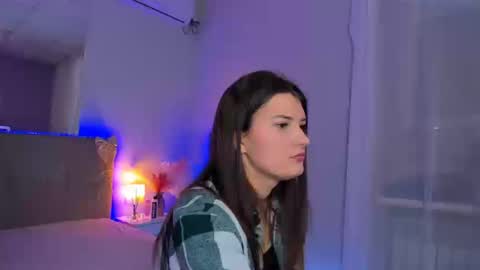 Laura online show from March 5, 7:06 am