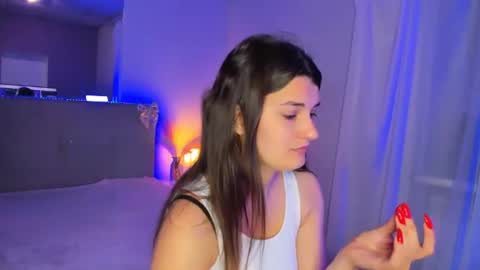 Laura online show from June 22, 4:53 am