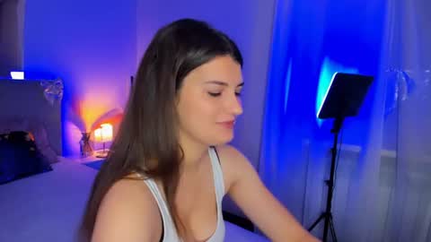 Laura online show from June 14, 4:58 am