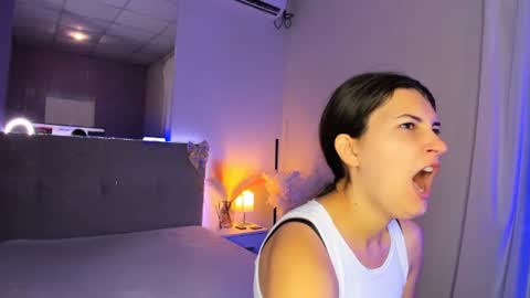 Laura online show from July 7, 5:09 am