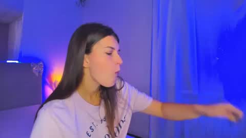 Laura online show from July 19, 5:43 am