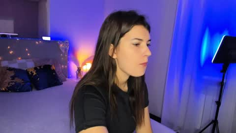 Laura online show from June 10, 5:17 am