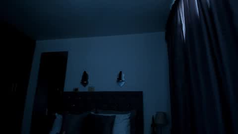   online show from February 19, 8:52 pm