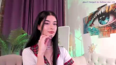 Laura online show from June 17, 8:47 pm