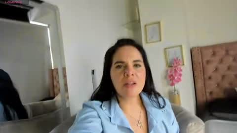 laura hotties online show from June 17, 5:18 pm