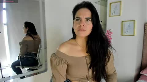 laura hotties online show from June 23, 5:52 pm