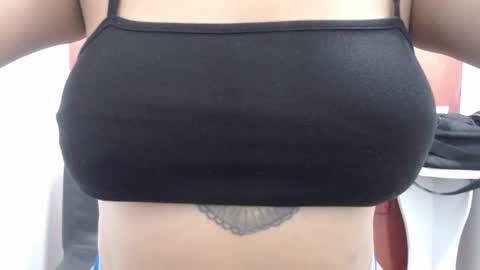Snapshot of laura_hotyy chatting on September 19, 4:11 pm  Laura  online show from September 19, 4:11 pm