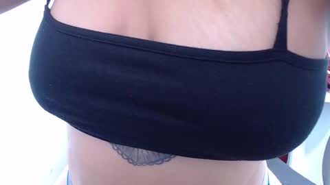 Snapshot of laura_hotyy chatting on September 26, 6:49 pm  Laura  online show from September 26, 6:49 pm