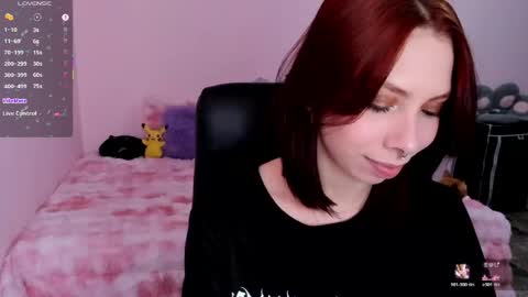 Kate  online show from May 1, 3:39 pm