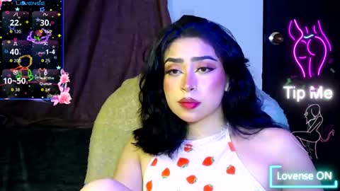 laura_pink01 online show from December 2, 5:04 am