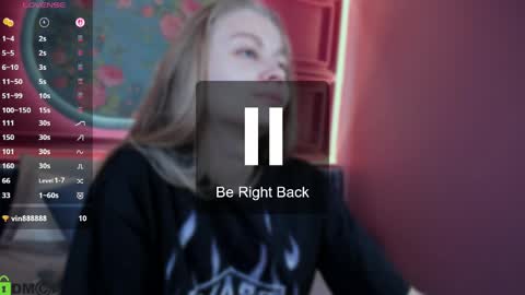 Laura online show from May 9, 11:38 am