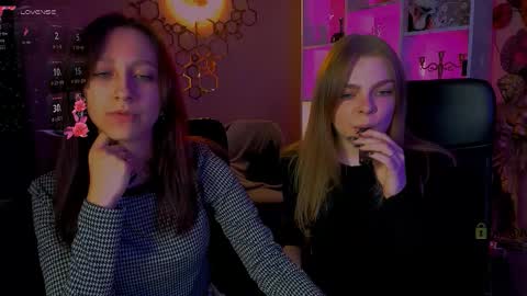 laura_queen_ online show from October 12, 7:16 pm