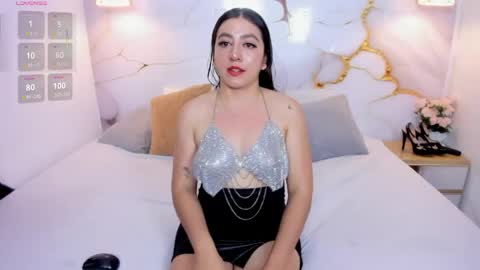 Laura Smith online show from May 6, 8:26 pm