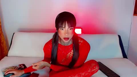 Laura online show from February 21, 2:17 am