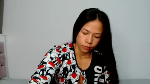 lauracb          online show from July 23, 3:42 pm