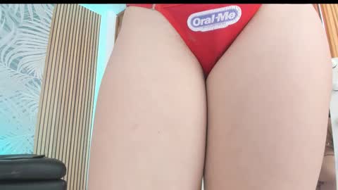 Laura online show from September 30, 4:06 pm