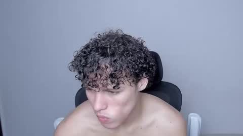 Laureent online show from November 11, 5:42 am