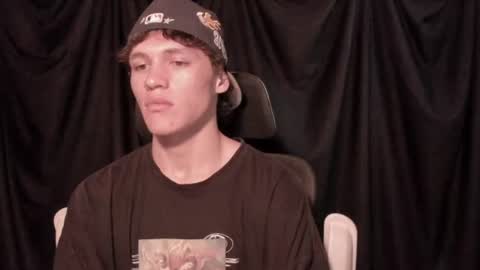 Laureent online show from July 28, 7:26 pm