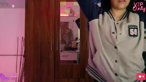 Lauren online show from March 13, 2:48 am