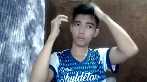 laurence_cuttieguyhere online show from May 4, 3:13 am