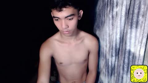 laurence_cuttieguyhere online show from April 28, 7:51 pm