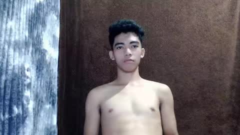 laurence_cuttieguyhere online show from May 2, 4:35 pm