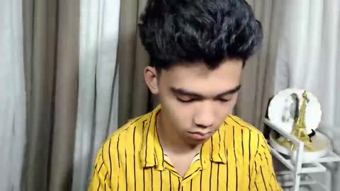 laurence_cuttieguyhere online show from March 12, 6:00 pm